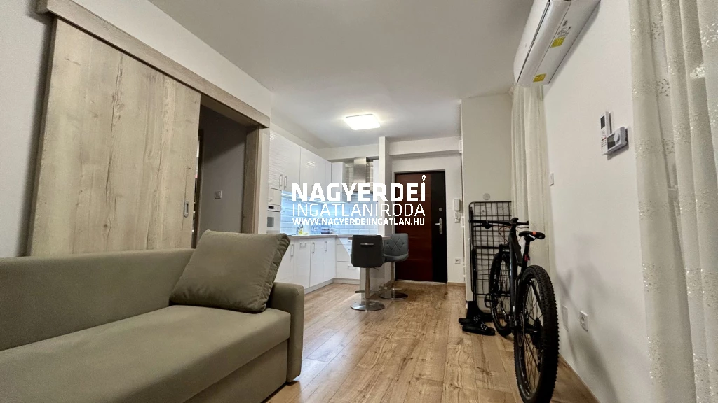 Kiadó 31 m2 tégla lakás, Debrecen