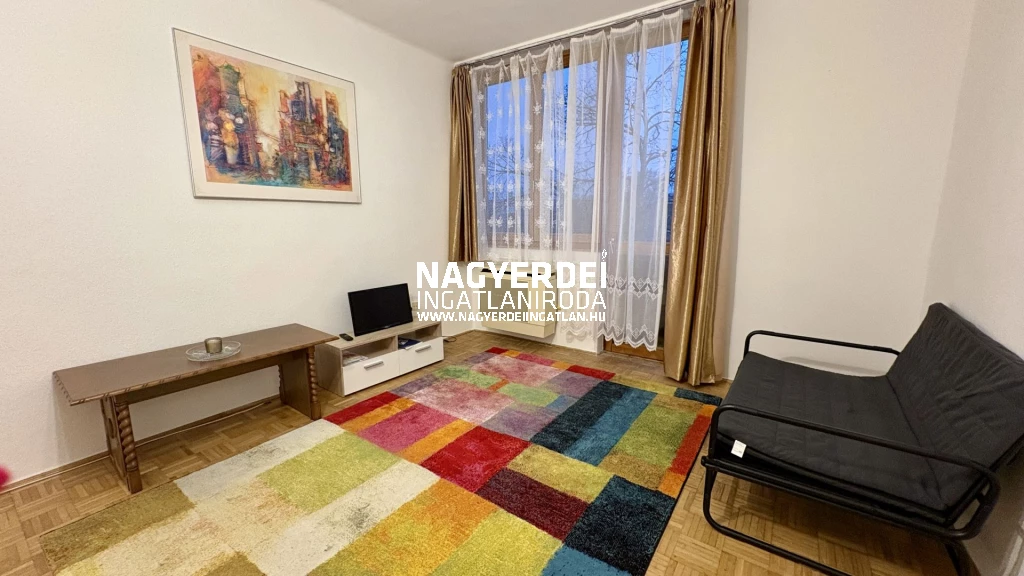 Kiadó 43 m2 tégla lakás, Debrecen