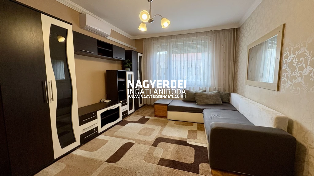 Kiadó 54 m2 panel lakás, Debrecen