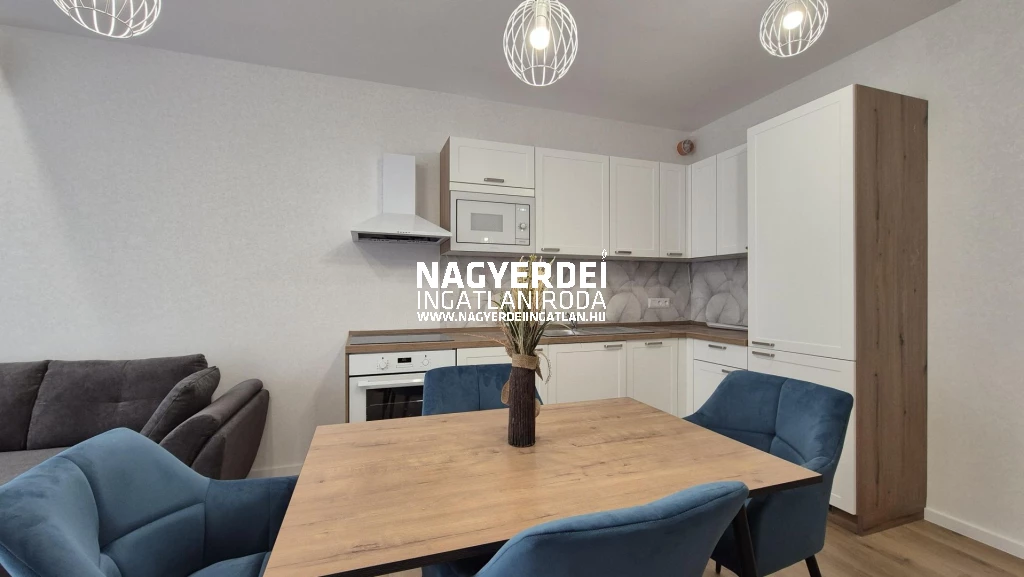 Kiadó luxuslakás Debrecen, Kishegyesi út – 65 m2 terasszal, dupla garázzsal!