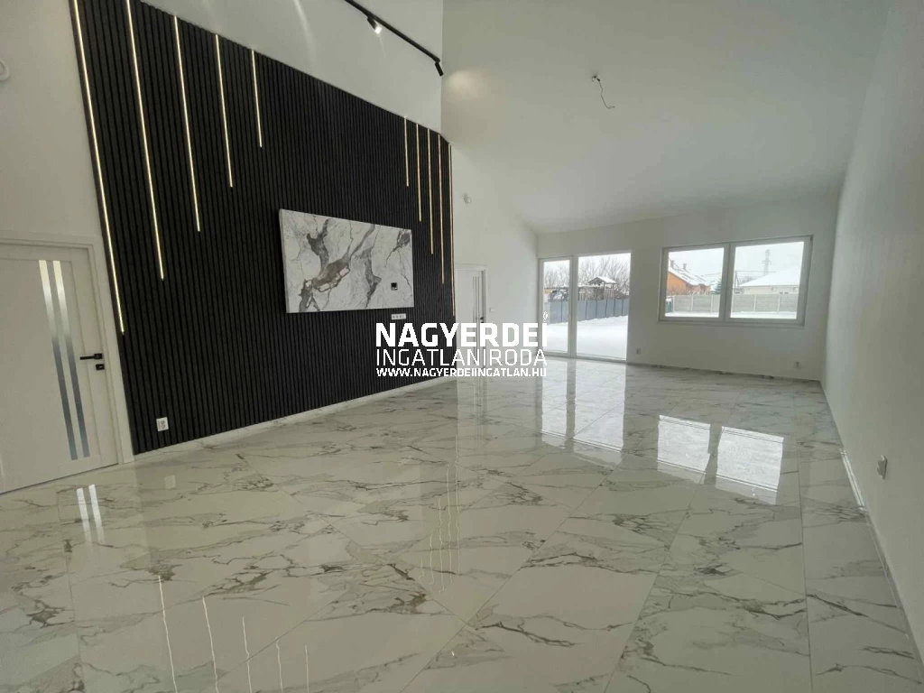 Eladó 150 m2 új építésű ikerház, Debrecen