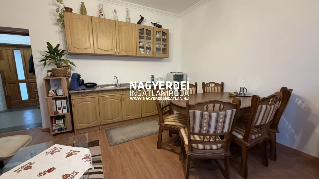 Eladó 55 m2 családi ház, Debrecen