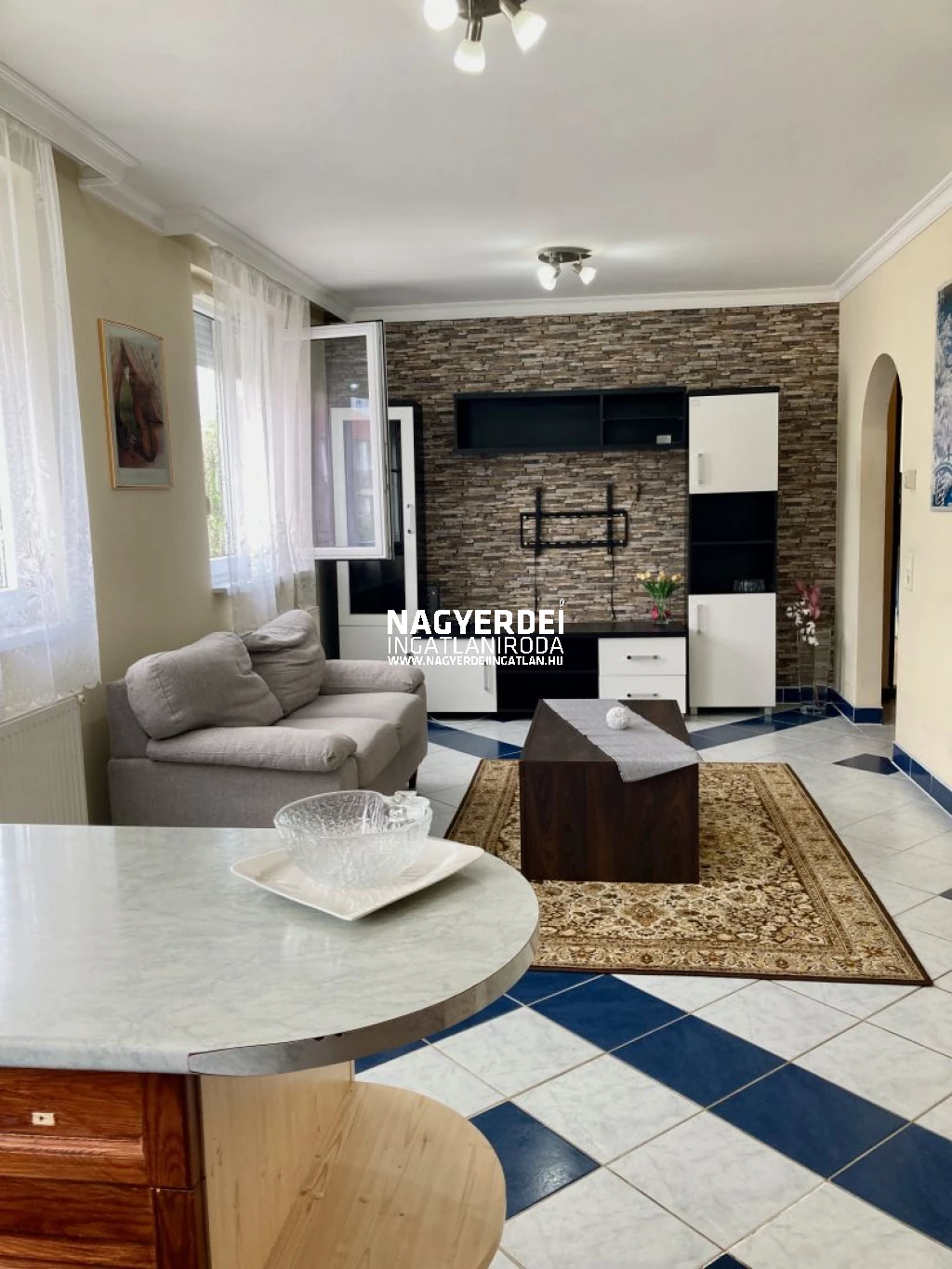 Kiadó 40 m2 tégla lakás, Debrecen