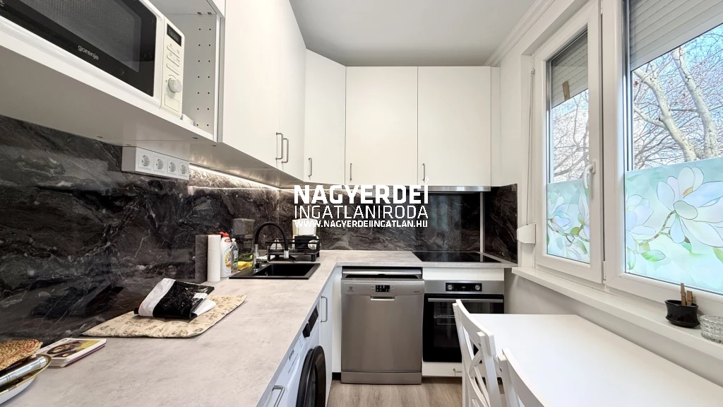 Kiadó 68 m2 panel lakás, Debrecen