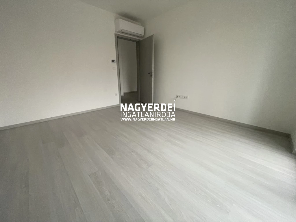 Kiadó 55 m2 új építésű tégla lakás, Debrecen