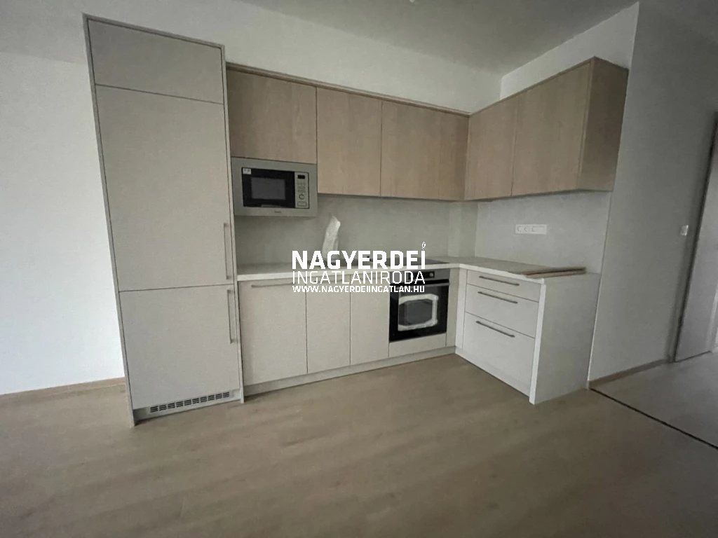 Kiadó 55 m2 új építésű tégla lakás, Debrecen