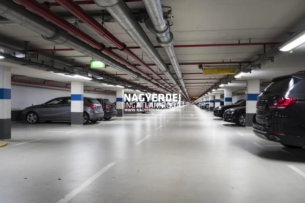 Kiadó 15 m2 új építésű teremgarázs, Debrecen