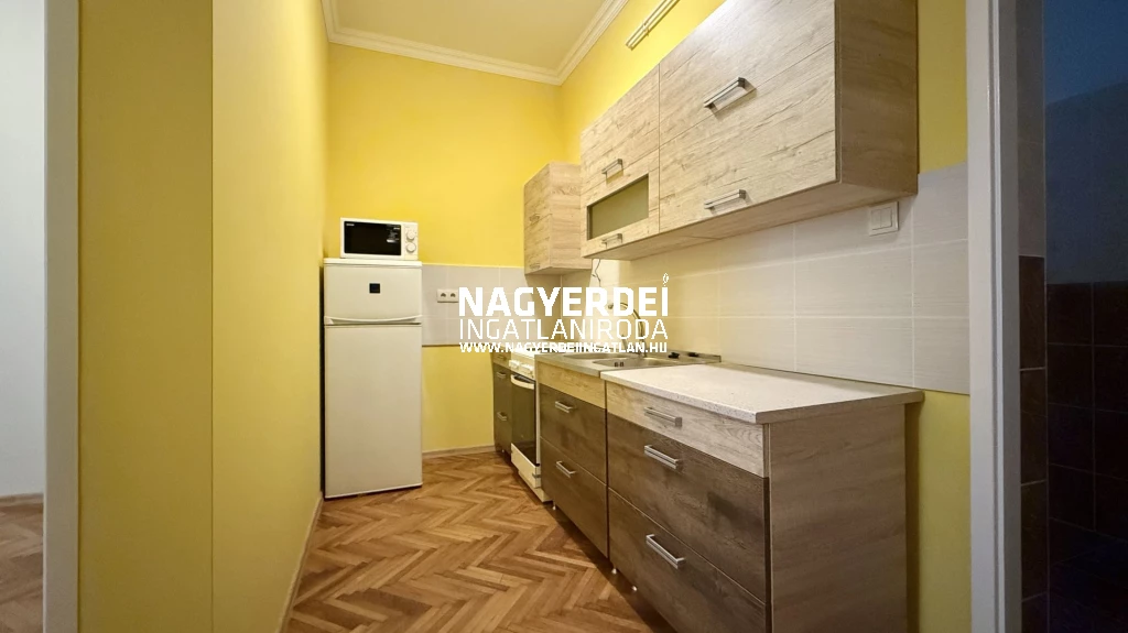 Kiadó 42 m2 házrész, Debrecen