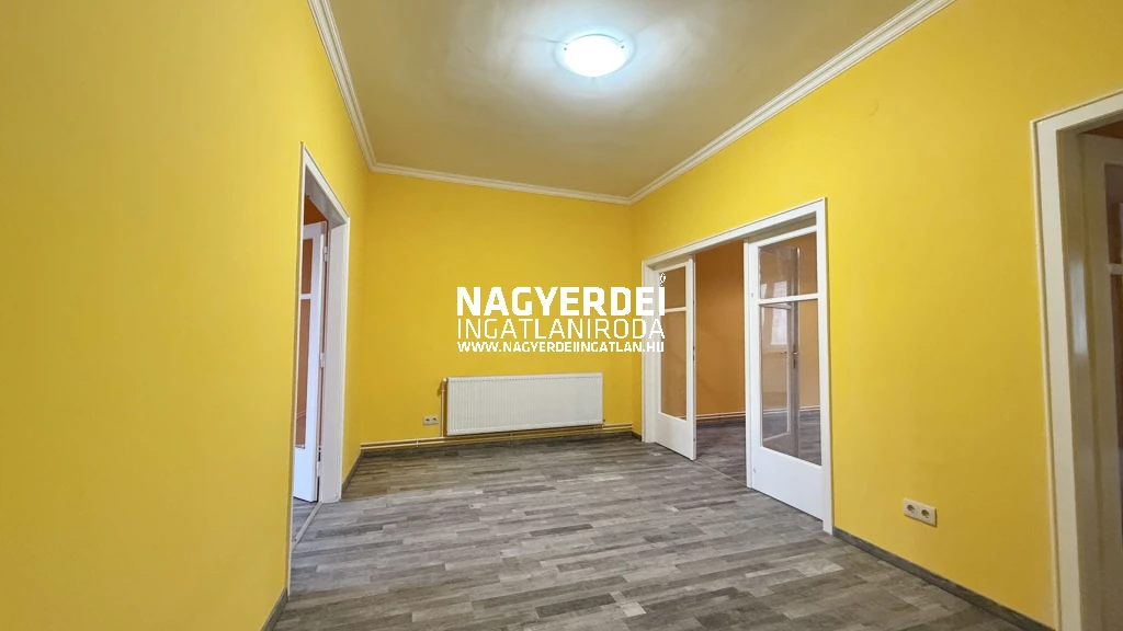 Kiadó 100 m2 tégla lakás, Debrecen