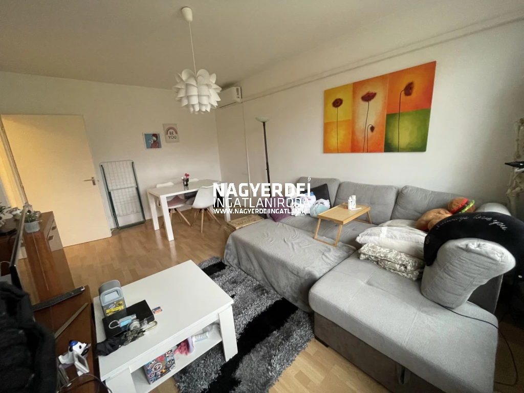 Eladó 47 m2 csúsztatott zsalus, Debrecen