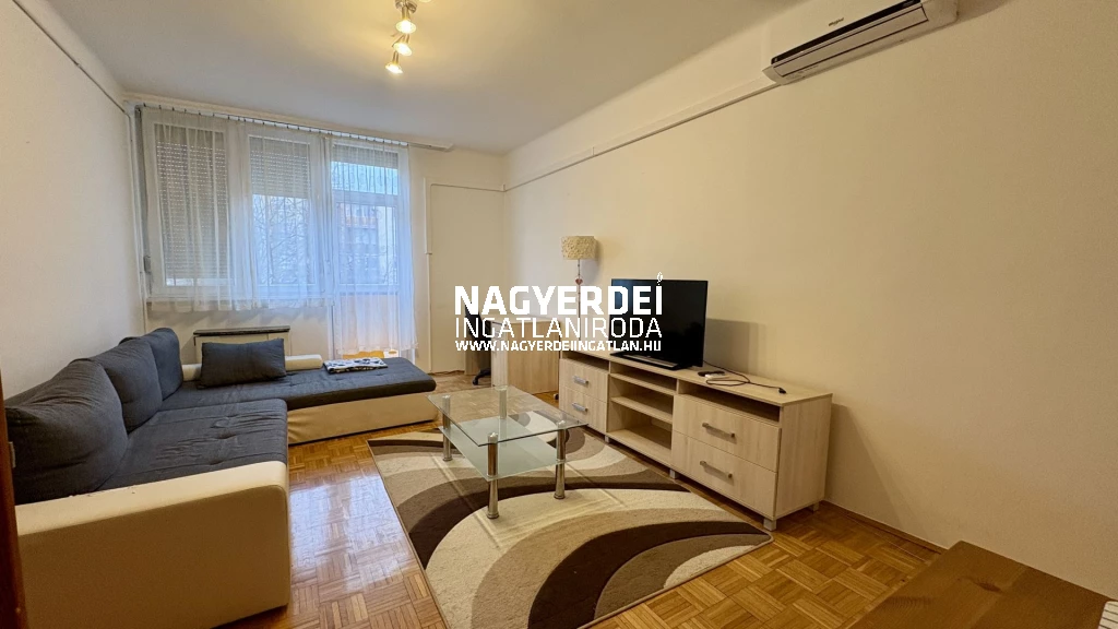 Kiadó 43 m2 tégla lakás, Debrecen