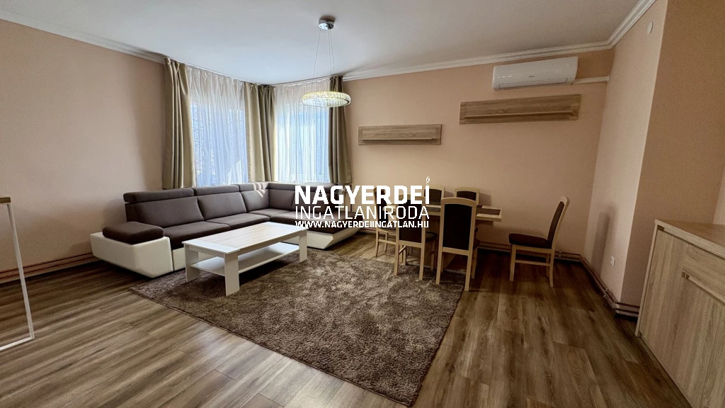 c3-2-name c2-19-name, Debrecen, Nagyerdő