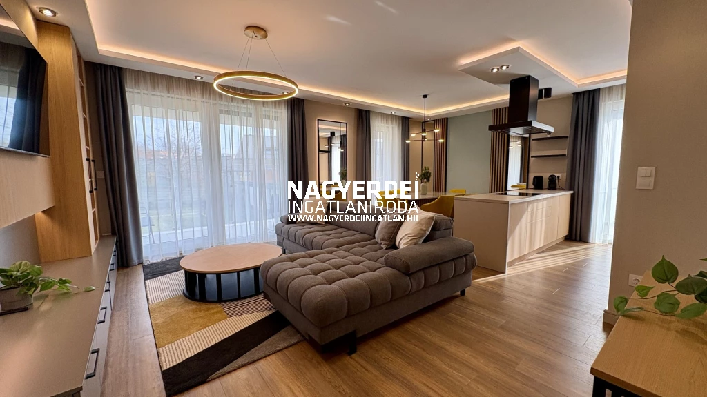 Kiadó 95 m2 új építésű tégla lakás, Debrecen