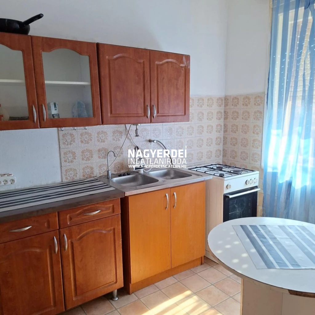 Kiadó 100 m2 családi ház, Debrecen