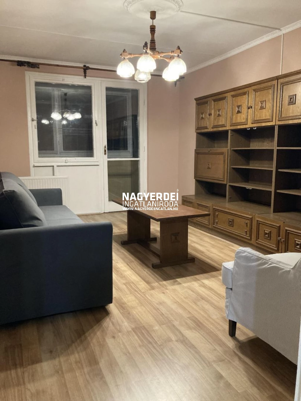 Kiadó 54 m2 panel lakás, Debrecen