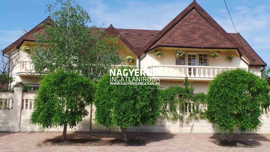 ✨ Exkluzív luxusingatlan eladó Debrecen – Csapókert egyik legszebb részén ✨