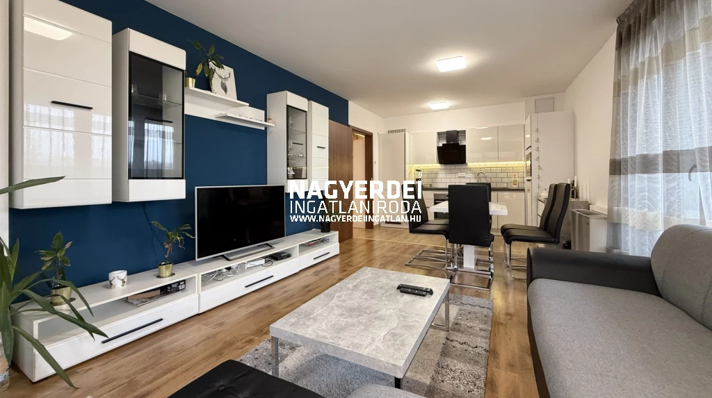 Eladó 68 m2 tégla lakás, Debrecen