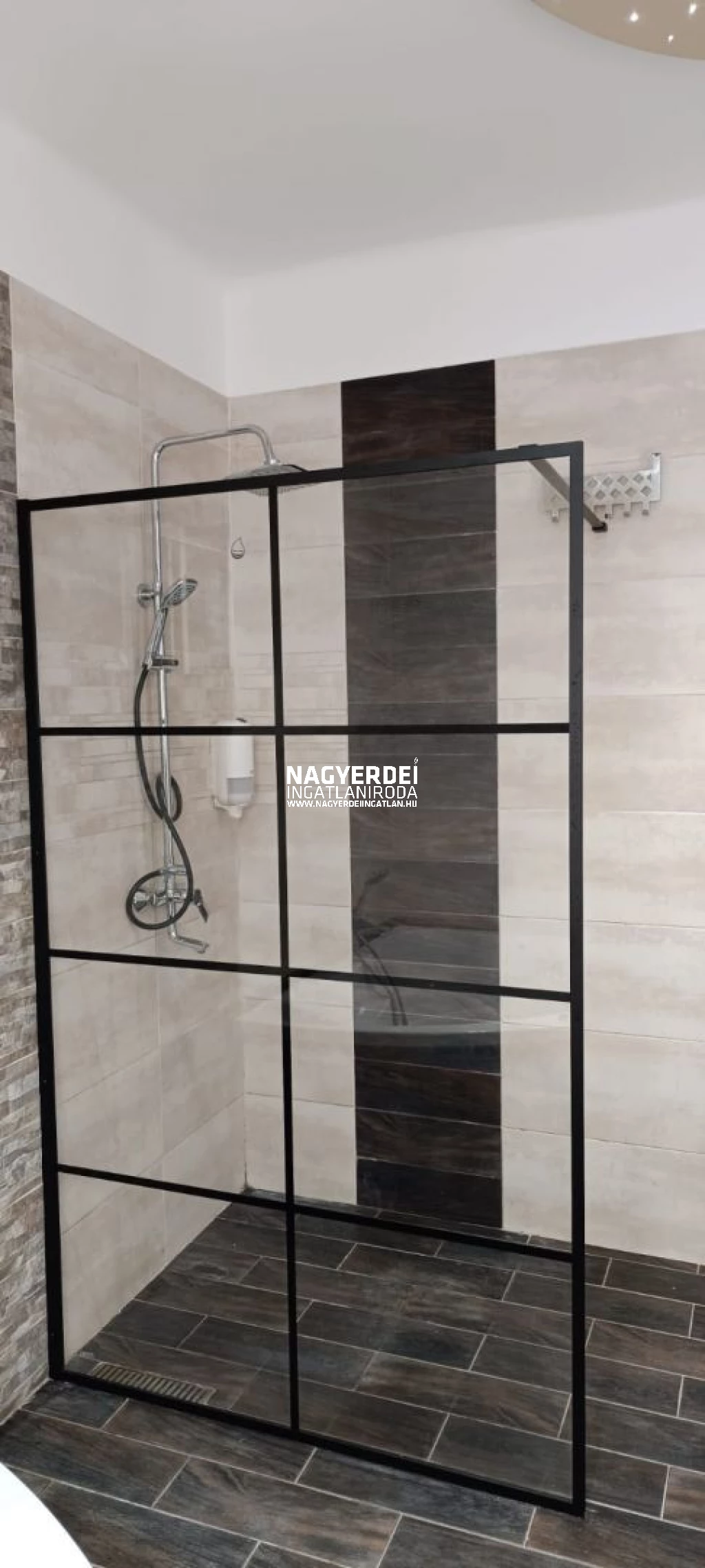 Kiadó 137 m2 ikerház, Debrecen