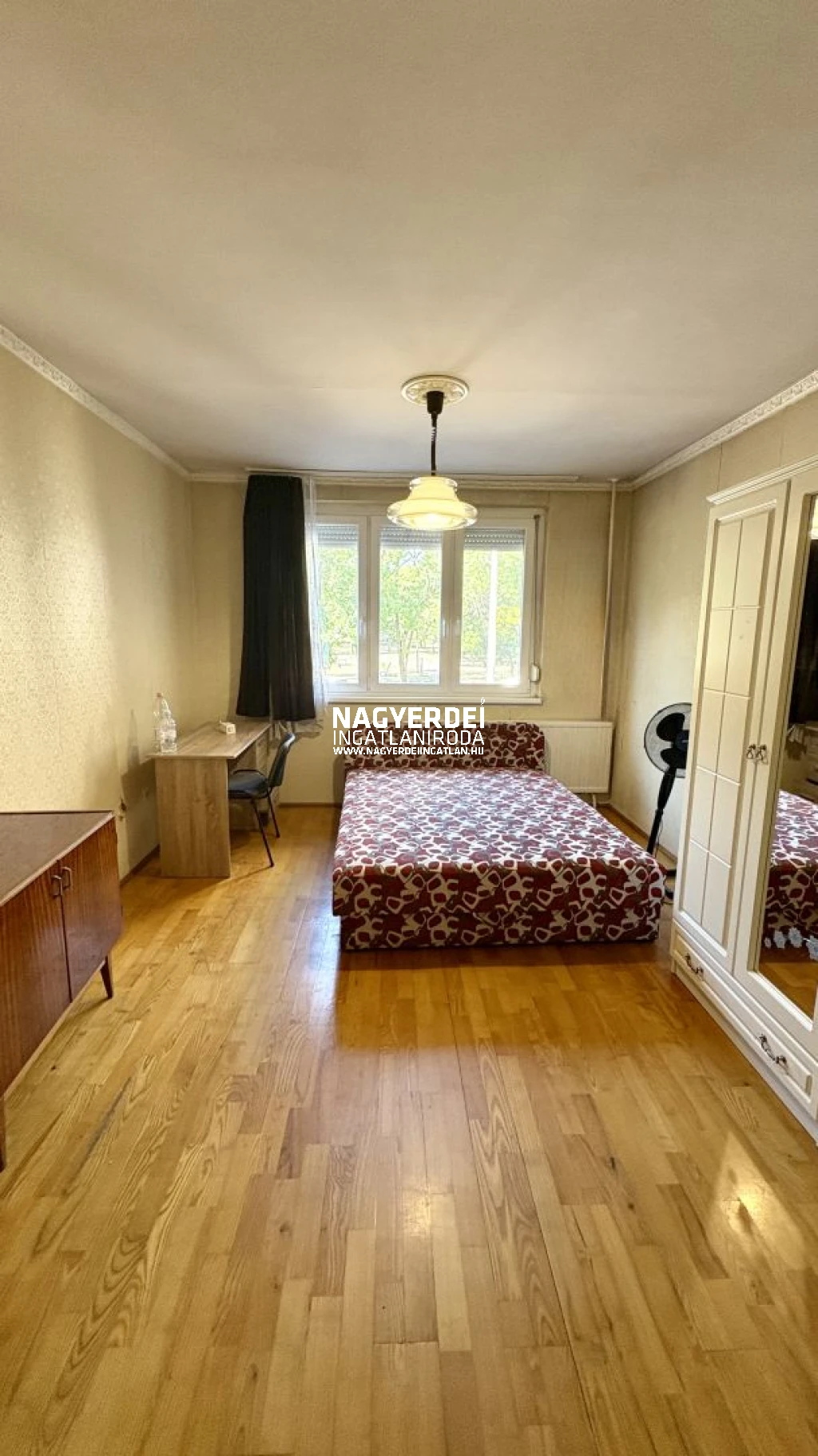 c3-2-name c2-20-name, Debrecen, Újkert