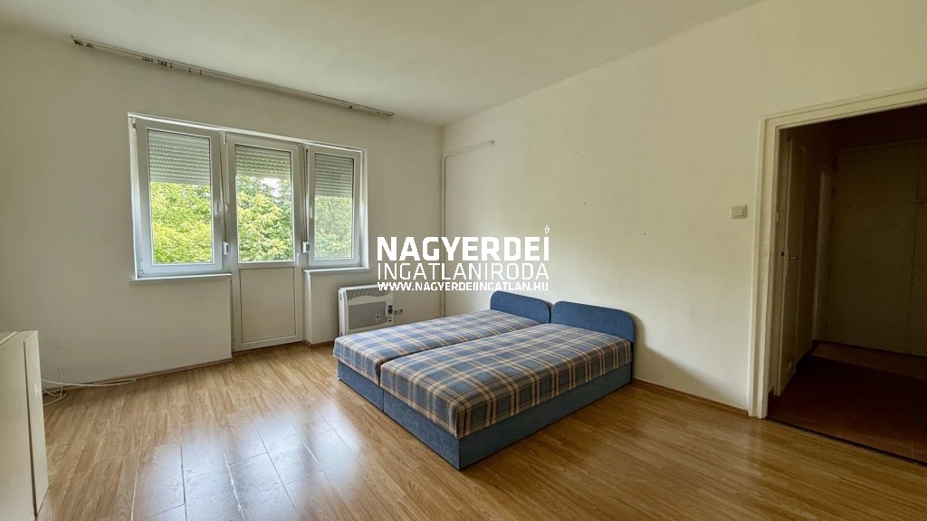 c3-2-name c2-19-name, Debrecen, Péterfia