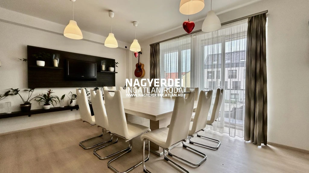 c3-2-name c2-19-name, Debrecen, Péterfia