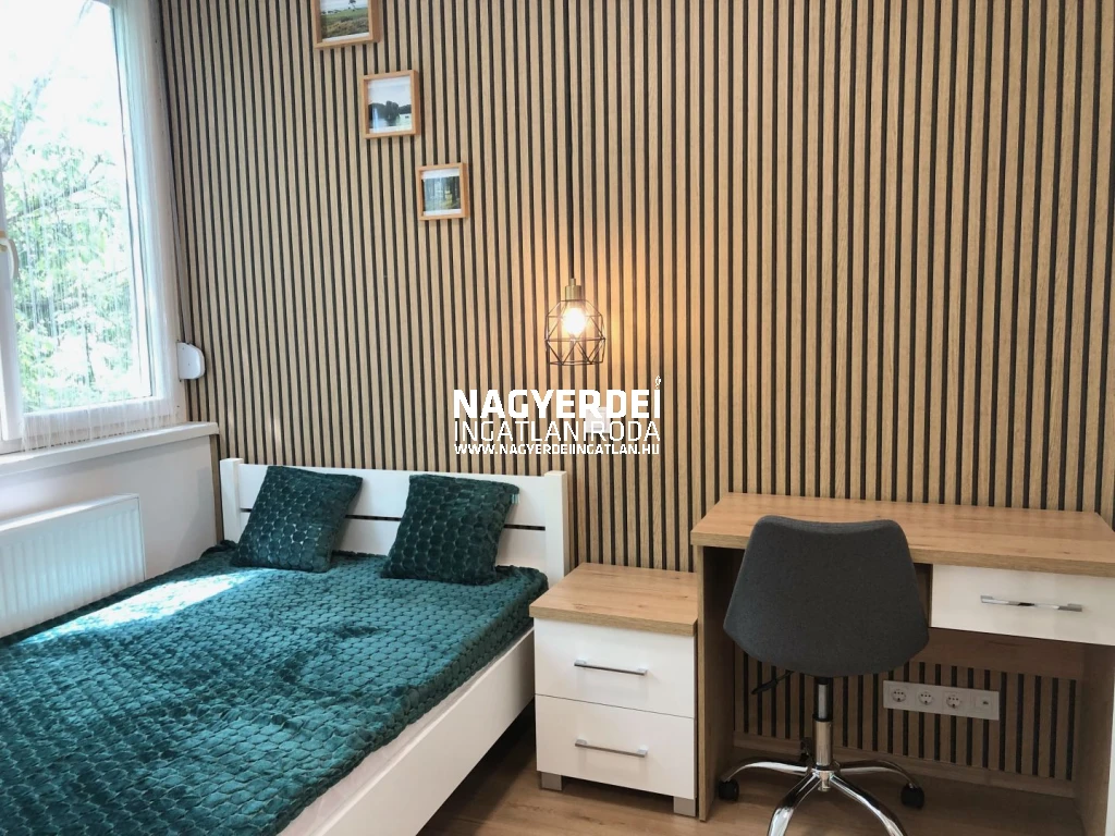 c3-2-name c2-19-name, Debrecen