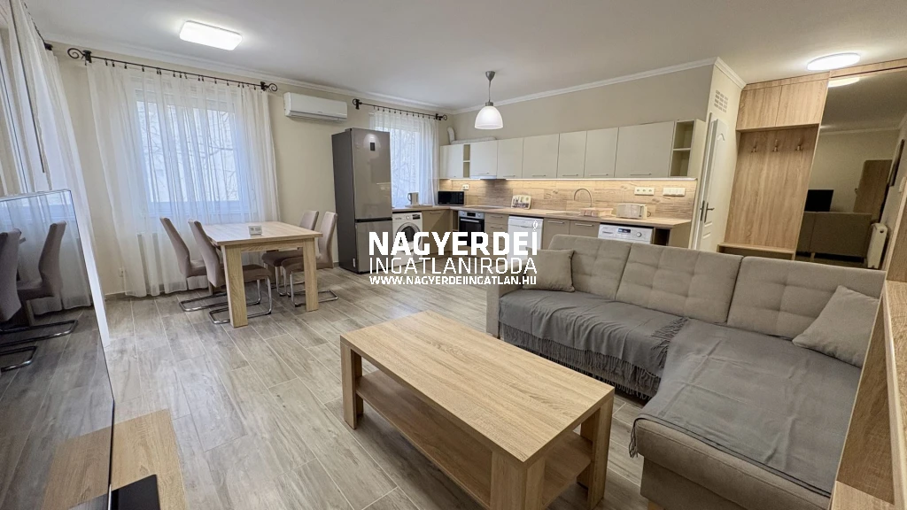 c3-2-name c2-19-name, Debrecen, Egyetemváros