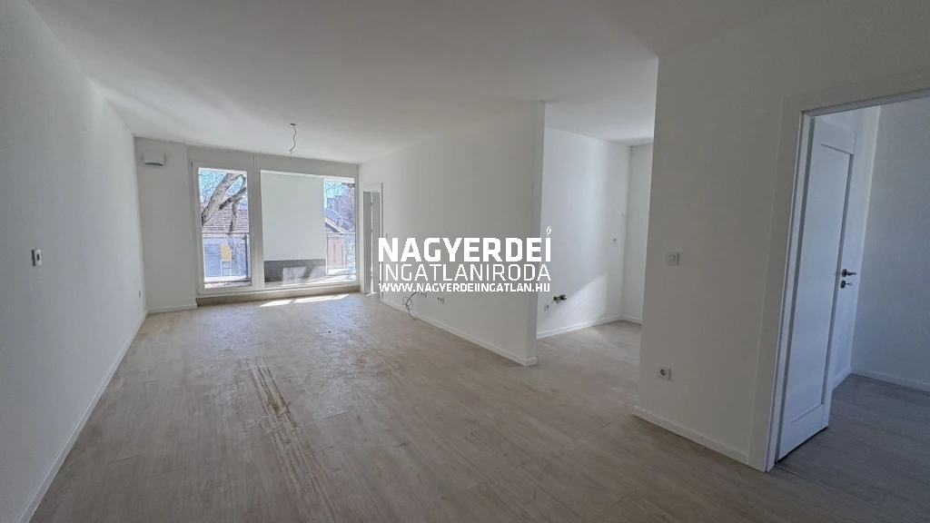 c3-1-name c2-19-name, Debrecen, Belváros