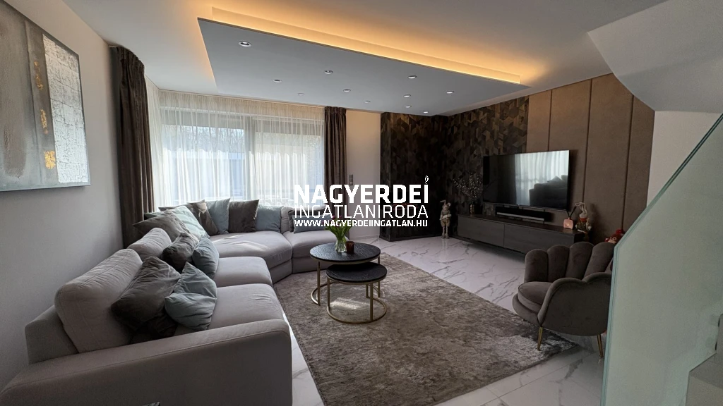 c3-1-name c2-2-name, Debrecen, Liget lakópark