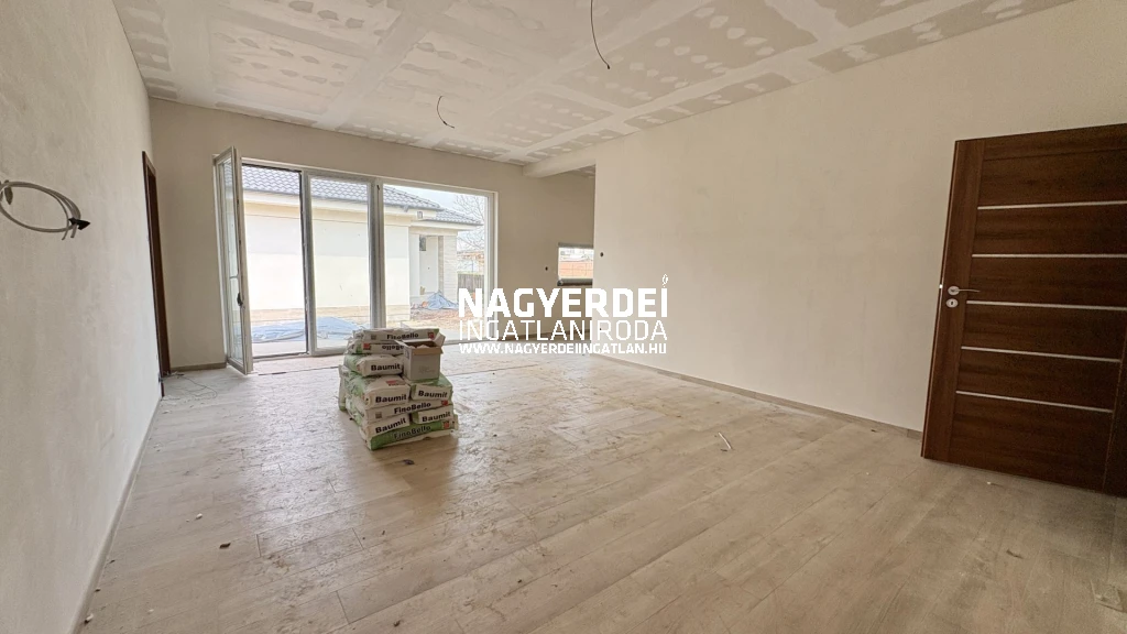 c3-1-name c2-2-name, Debrecen, Józsa(Alsó)