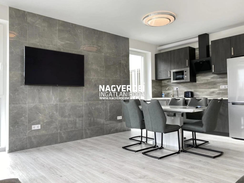 c3-2-name c2-19-name, Debrecen, Belváros