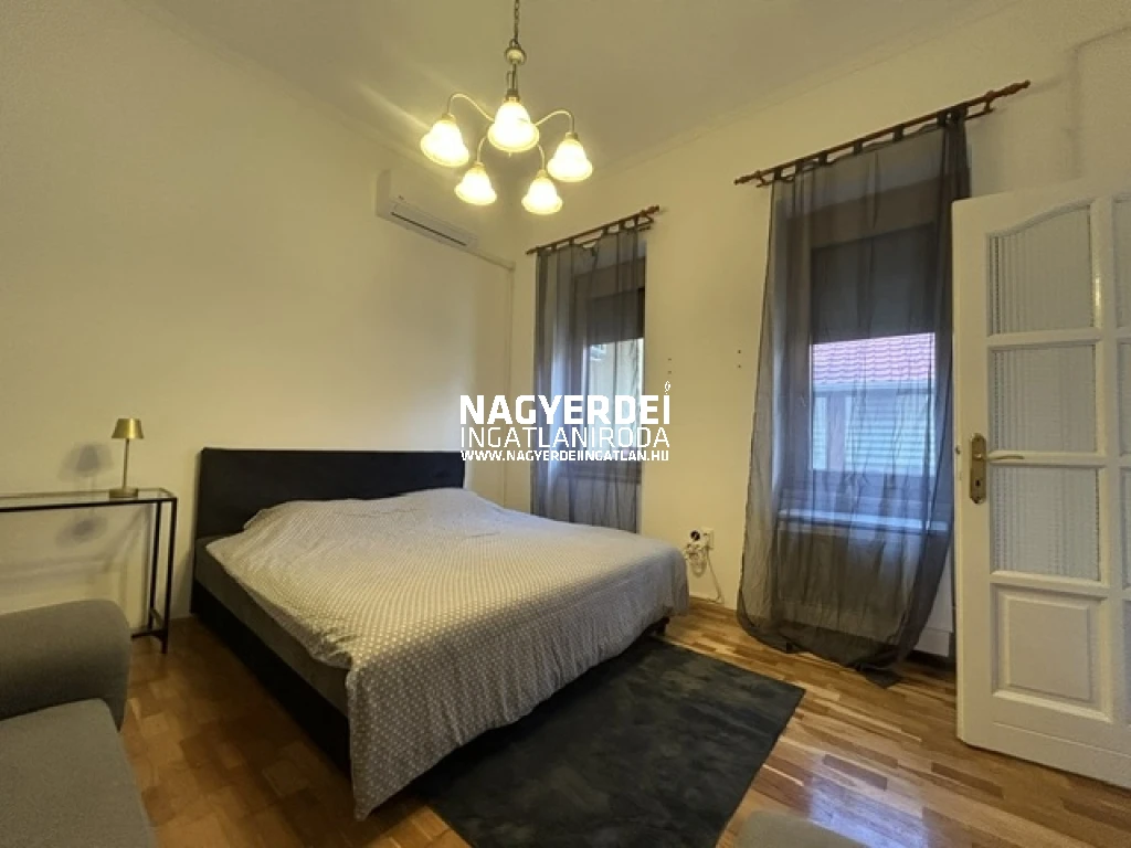 Studio flat for Rent in Bem tér
