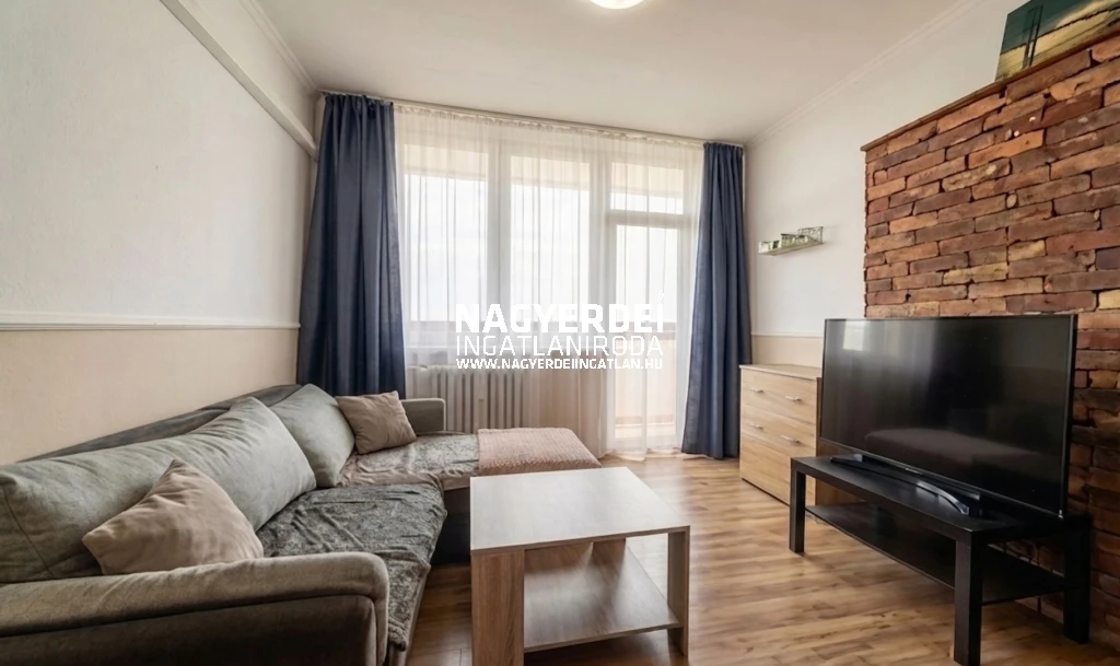 c3-1-name c2-19-name, Debrecen, Libakert