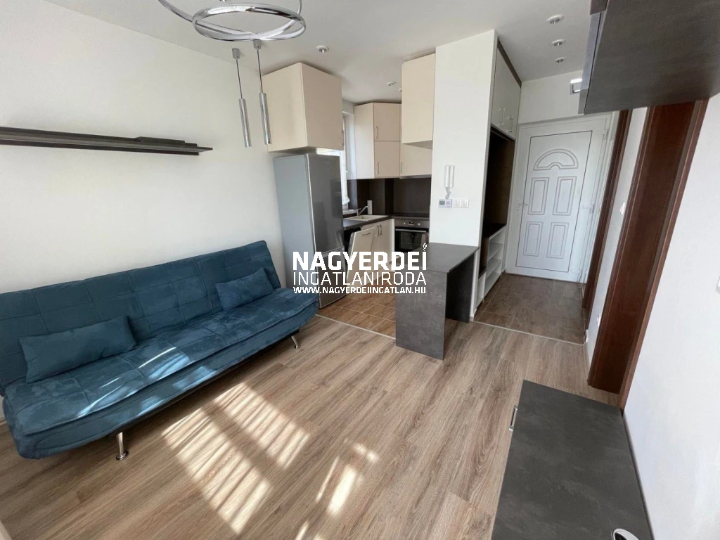 c3-2-name c2-19-name, Debrecen, Belváros