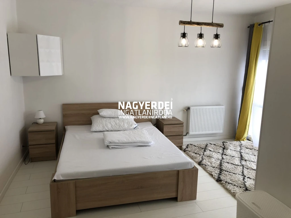 c3-1-name c2-19-name, Debrecen, Belváros