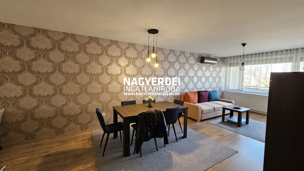 c3-1-name c2-19-name, Debrecen, Belváros