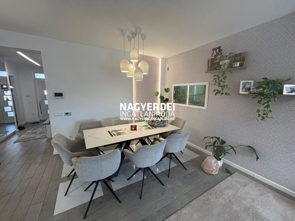 c3-1-name c2-1-name, Debrecen, Kertváros