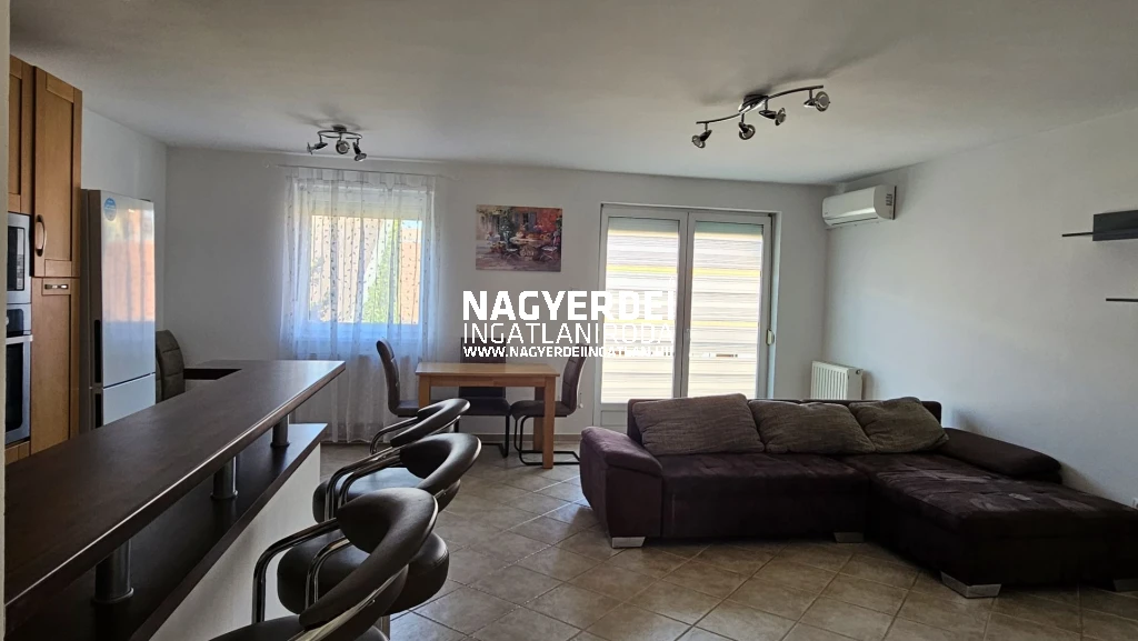 c3-2-name c2-19-name, Debrecen, Belváros