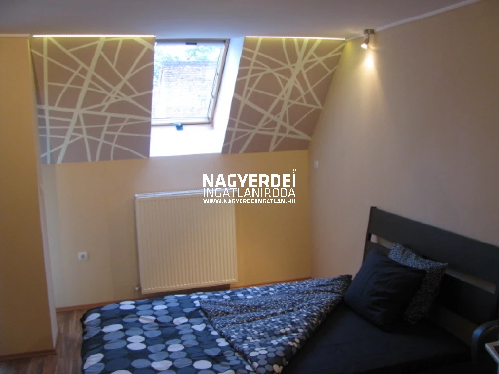 c3-1-name c2-19-name, Debrecen, Szentlászlófalva