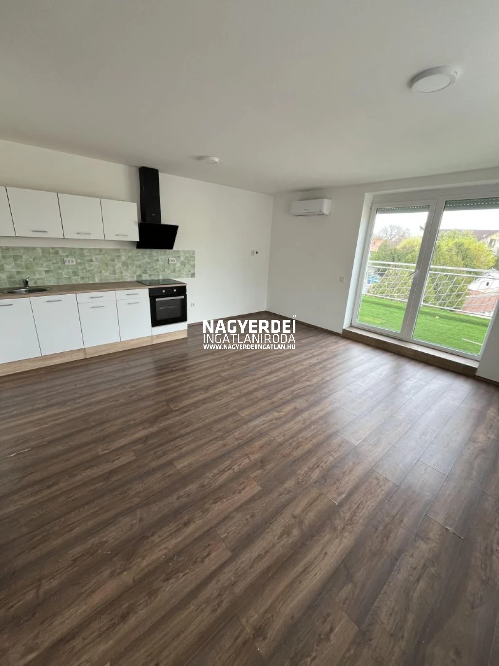 c3-2-name c2-19-name, Debrecen, Belváros