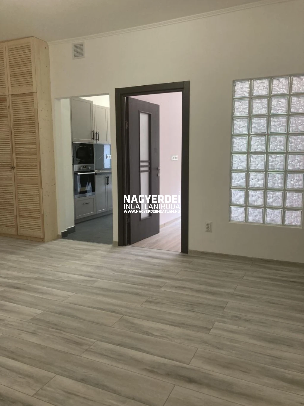 c3-2-name c2-19-name, Debrecen, Nagyerdő