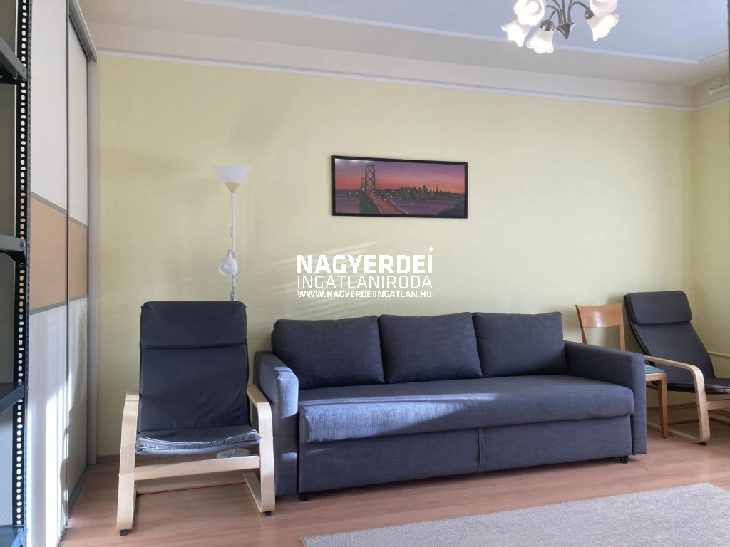 Kiadó 54 m2 panel lakás, Debrecen