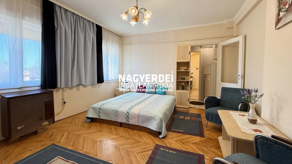 c3-2-name c2-19-name, Debrecen, Belváros