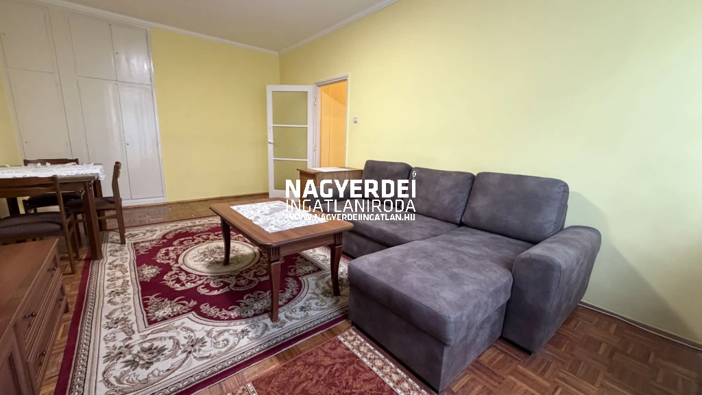 c3-2-name c2-19-name, Debrecen, Sestakert