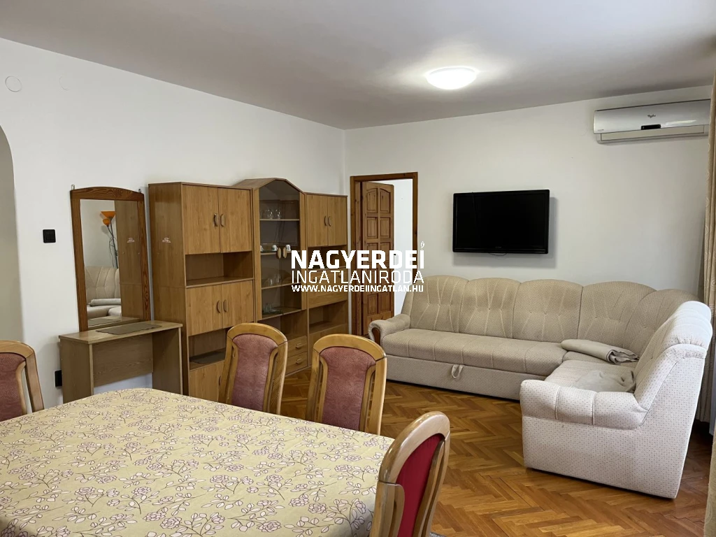 c3-2-name c2-19-name, Debrecen, Sestakert