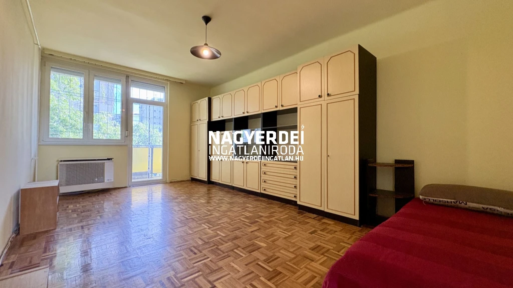 c3-2-name c2-19-name, Debrecen, Libakert