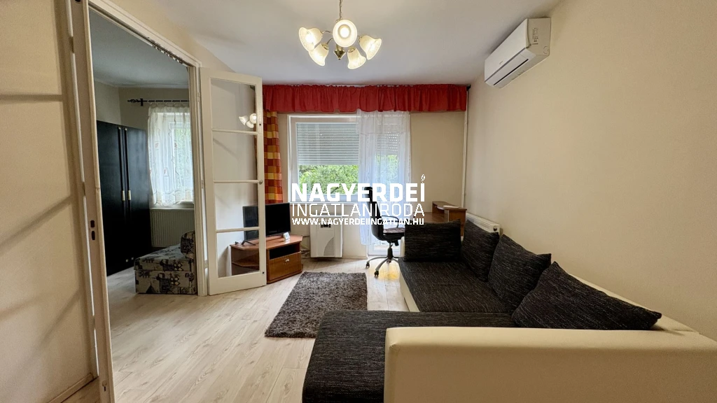 Kiadó 43 m2 tégla lakás, Debrecen