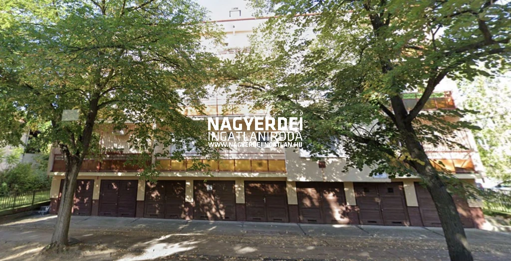 Kiadó 20 m2 egyedi garázs, Debrecen