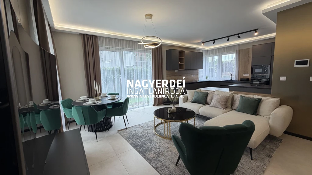 c3-2-name c2-1-name, Debrecen, Hatvan utcai kert