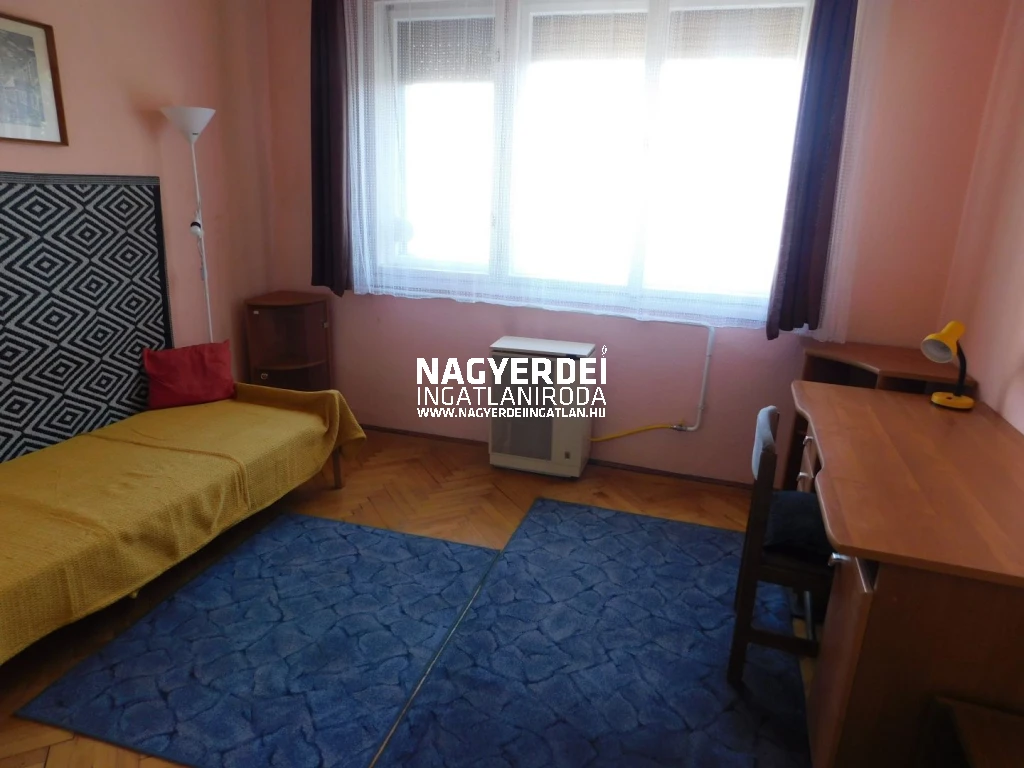 Kiadó 60 m2 tégla lakás, Debrecen